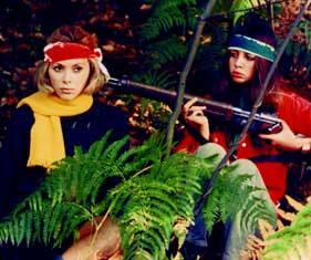 porvarillisen kulutusyhteiskunnan kritiikki